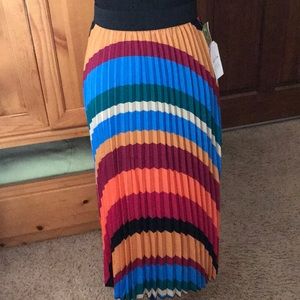 NWT Sadie Love  🌈 pleated midi skirt